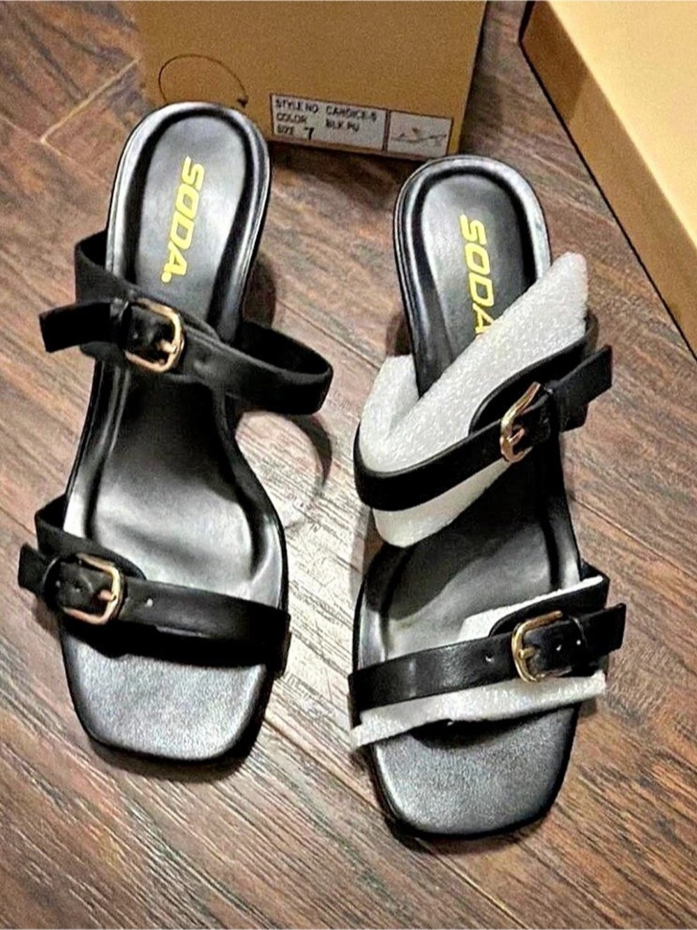 Soda Candice-S Strappy Block Heel Sandals Black & Silver US 7